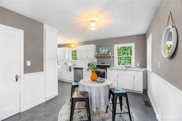 9809 Shepler Road NE, Bremerton, WA 98311