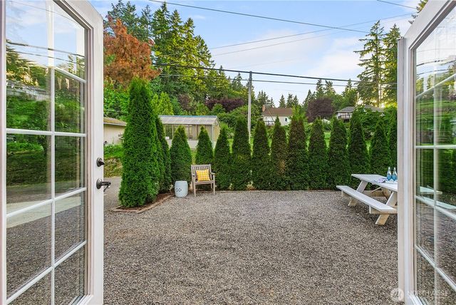 9809 Shepler Road NE, Bremerton, WA 98311