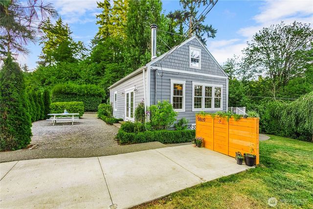 9809 Shepler Road NE, Bremerton, WA 98311
