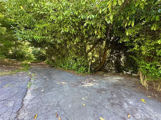 9809 Shepler Road NE, Bremerton, WA 98311