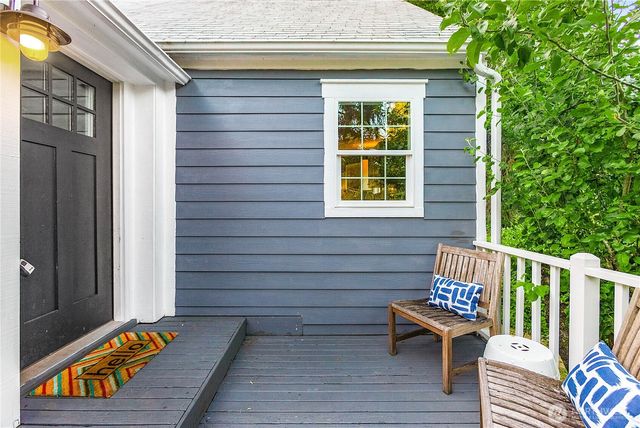 9809 Shepler Road NE, Bremerton, WA 98311