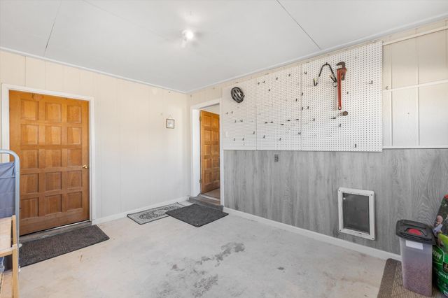 1105 Robin Road SE, Rio Rancho, NM 87124