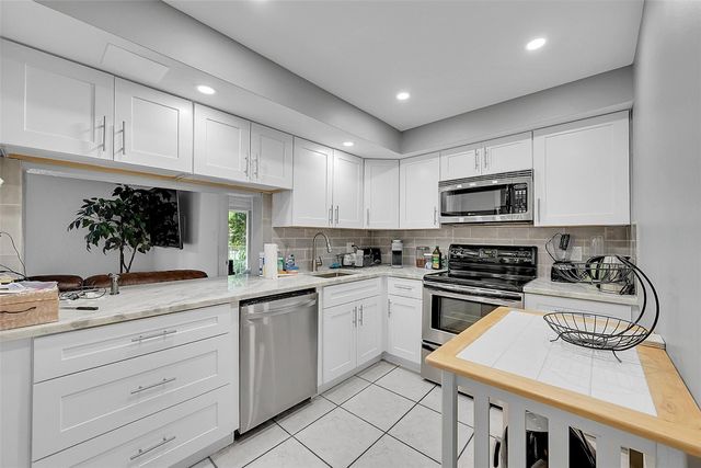 3909 N Ocean Boulevard 108, Fort Lauderdale, FL 33308