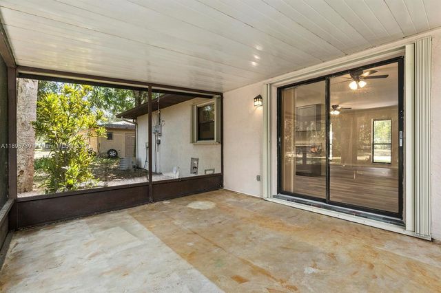 7502 Bayard Rd, Fort Pierce, FL 34951