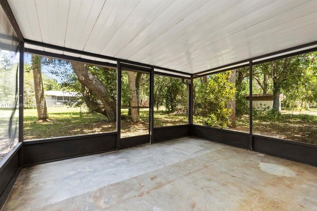 7502 Bayard Rd, Fort Pierce, FL 34951