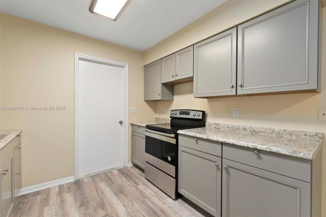 7502 Bayard Rd, Fort Pierce, FL 34951