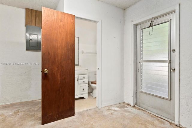 7502 Bayard Rd, Fort Pierce, FL 34951