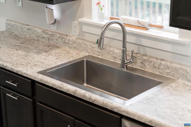 6 KINGSWOOD RD, Palmyra, VA 22963