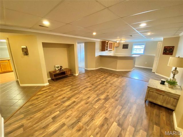 71 Hillsborough Avenue, Glen Carbon, IL 62034