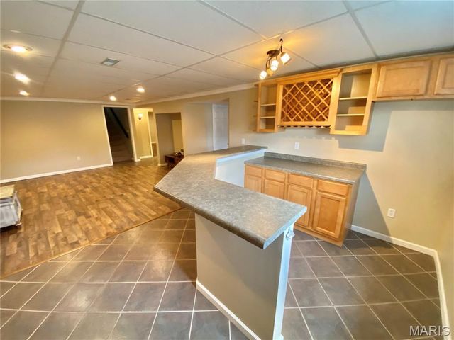 71 Hillsborough Avenue, Glen Carbon, IL 62034