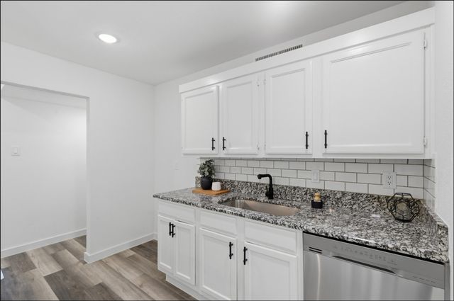 5216 Young Drive, The Colony, TX 75056