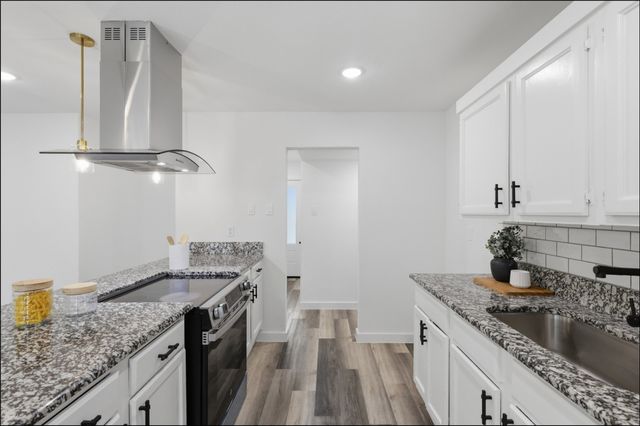 5216 Young Drive, The Colony, TX 75056