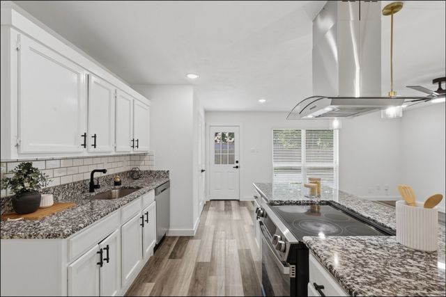 5216 Young Drive, The Colony, TX 75056