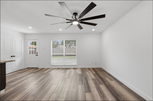 5216 Young Drive, The Colony, TX 75056