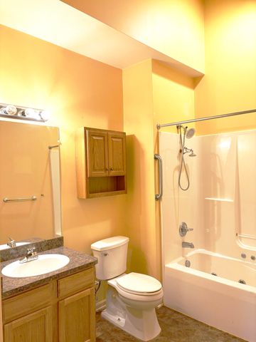 1224 Abbey Court, Westland, MI 48185