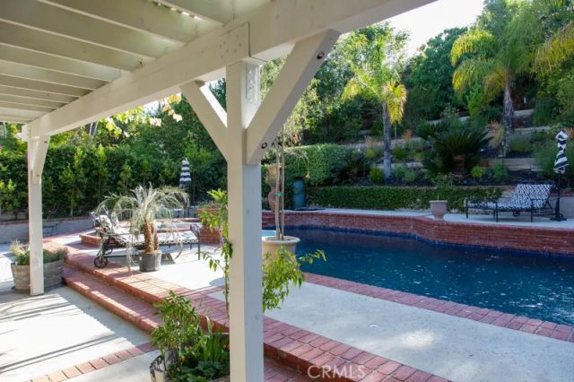 4511 Dulcinea Court, Woodland Hills, CA 91364