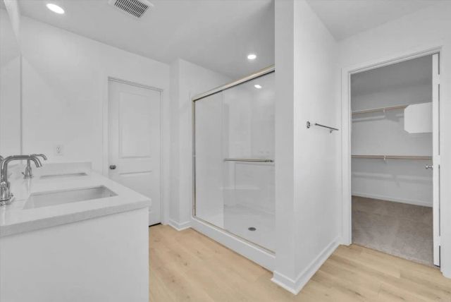 34427 Sakura Ln, Winchester, CA 92596