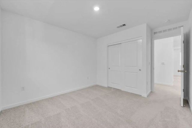 34427 Sakura Ln, Winchester, CA 92596
