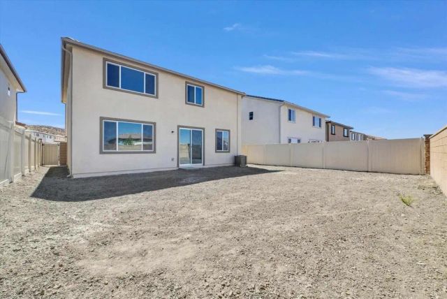 34427 Sakura Ln, Winchester, CA 92596