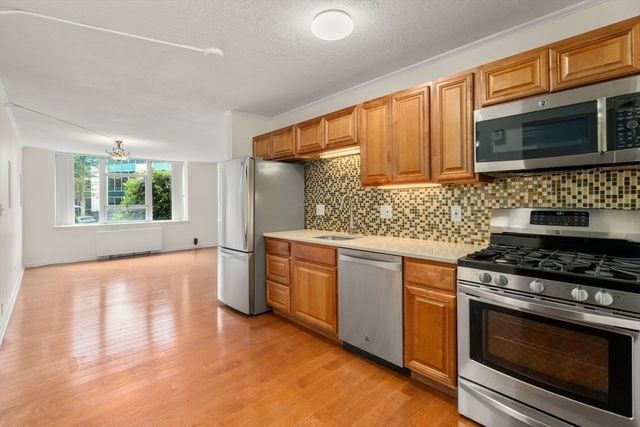 280 Boylston St 111, Newton, MA 02467
