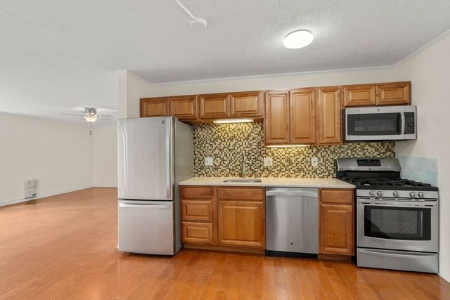 280 Boylston St 111, Newton, MA 02467