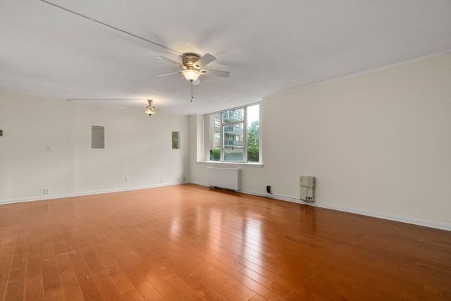 280 Boylston St 111, Newton, MA 02467