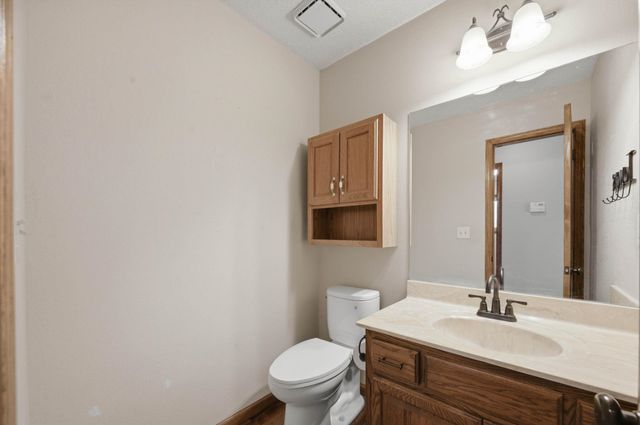 1515 S Spring Hollow Cir, Wichita, KS 67230