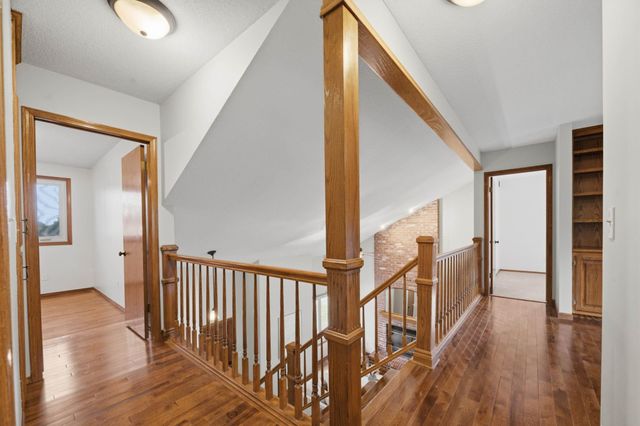 1515 S Spring Hollow Cir, Wichita, KS 67230