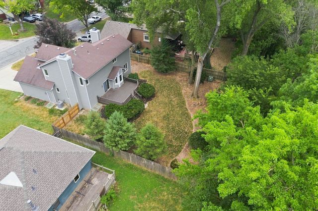 1515 S Spring Hollow Cir, Wichita, KS 67230