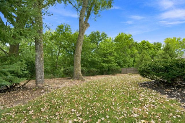 1515 S Spring Hollow Cir, Wichita, KS 67230