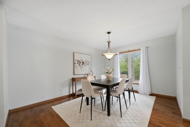 1515 S Spring Hollow Cir, Wichita, KS 67230