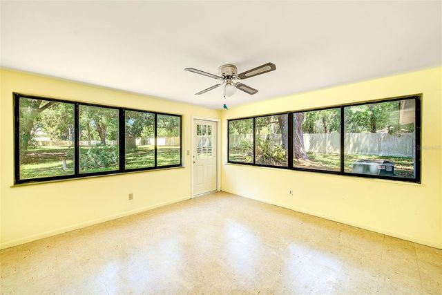 228 SKYWOOD DRIVE, Valrico, FL 33594