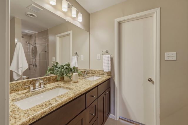 6338 Town Hill Lane, Dallas, TX 75214