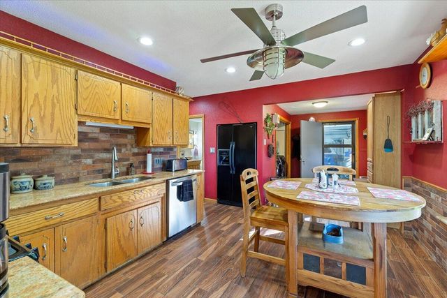 22143 HACKBERRY Road, Council Bluffs, IA 51503