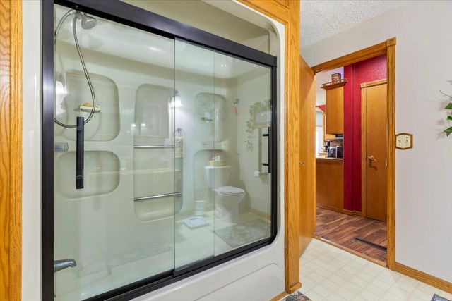 22143 HACKBERRY Road, Council Bluffs, IA 51503