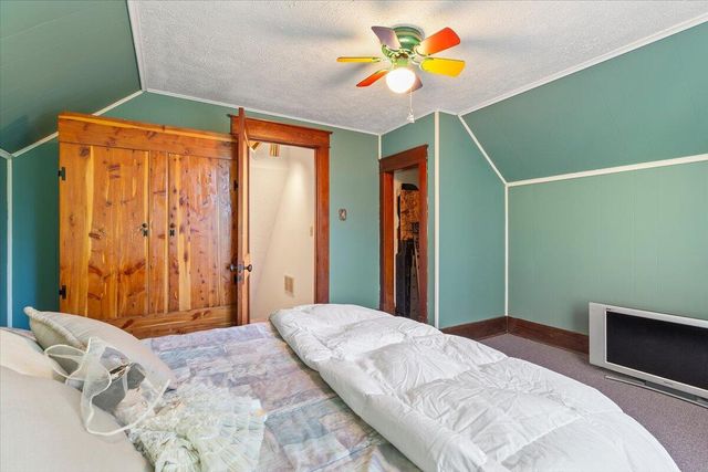 22143 HACKBERRY Road, Council Bluffs, IA 51503