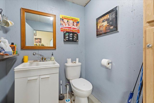 22143 HACKBERRY Road, Council Bluffs, IA 51503