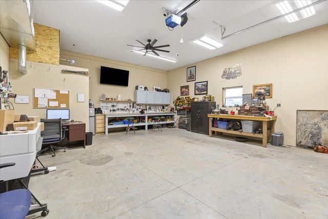 22143 HACKBERRY Road, Council Bluffs, IA 51503