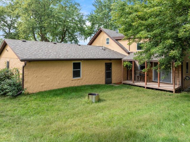 22143 HACKBERRY Road, Council Bluffs, IA 51503