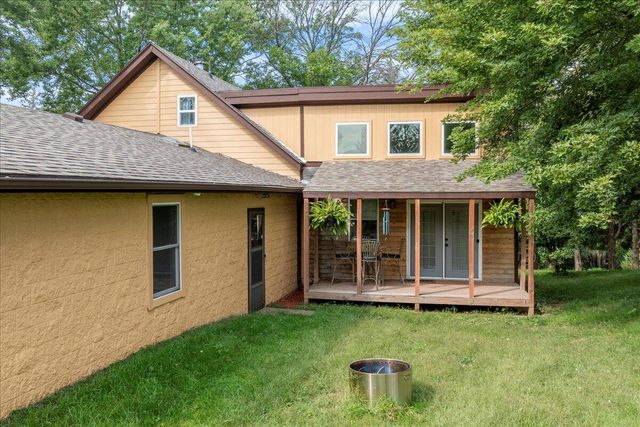 22143 HACKBERRY Road, Council Bluffs, IA 51503