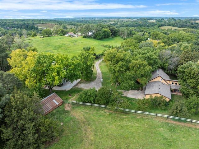 22143 HACKBERRY Road, Council Bluffs, IA 51503