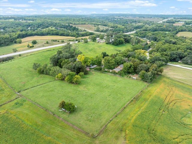 22143 HACKBERRY Road, Council Bluffs, IA 51503