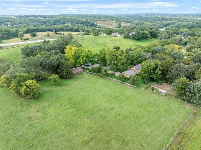 22143 HACKBERRY Road, Council Bluffs, IA 51503