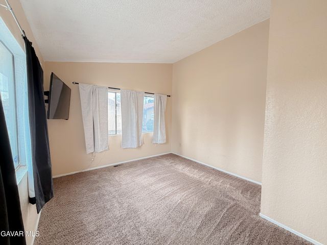 14312 Dover Drive, Mojave, CA 93501