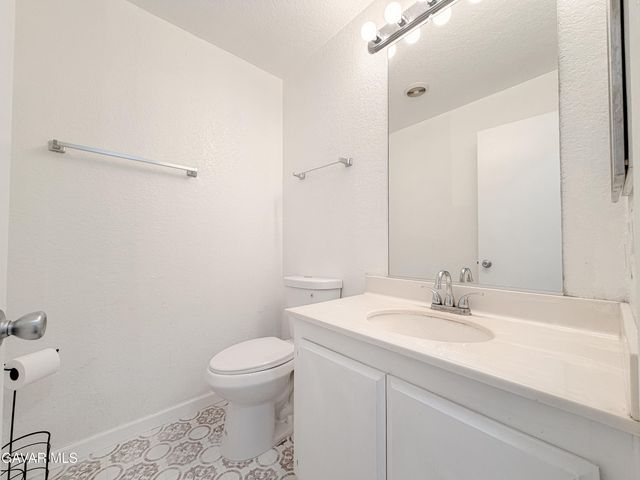 14312 Dover Drive, Mojave, CA 93501