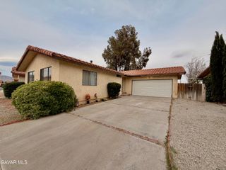 14312 Dover Drive, Mojave, CA 93501