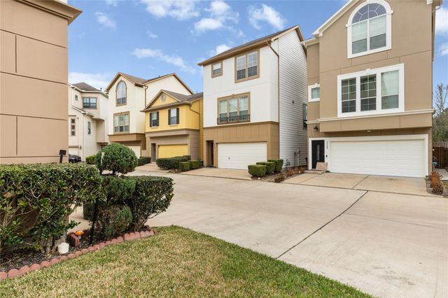 3334 Clearview Villa Way, Houston, TX 77025