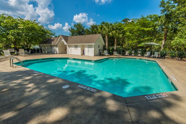 8617 Grassy Oak Trail, North Charleston, SC 29420