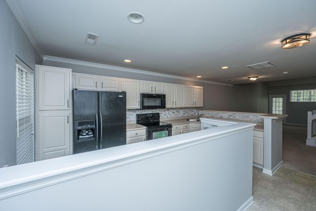 8617 Grassy Oak Trail, North Charleston, SC 29420