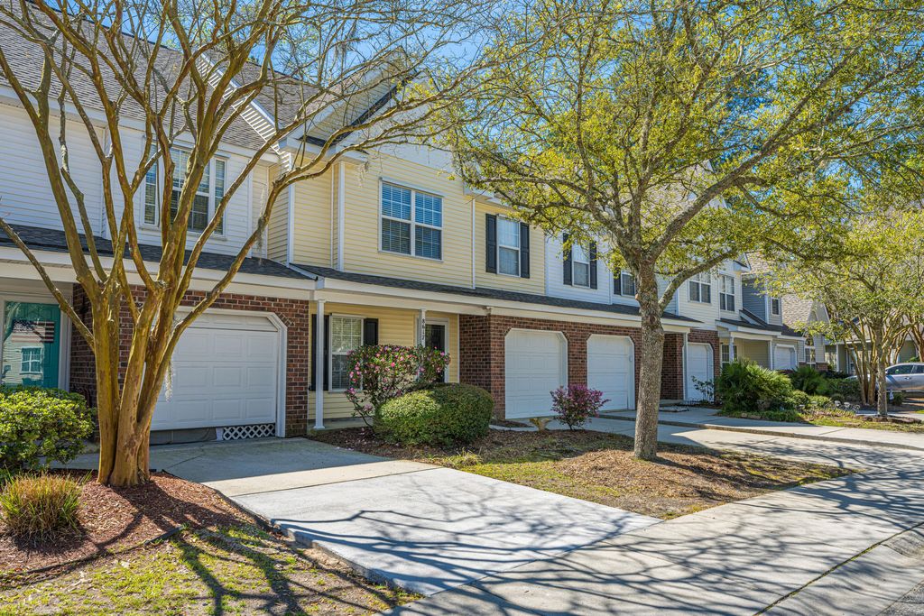 8617 Grassy Oak Trail, North Charleston, SC 29420